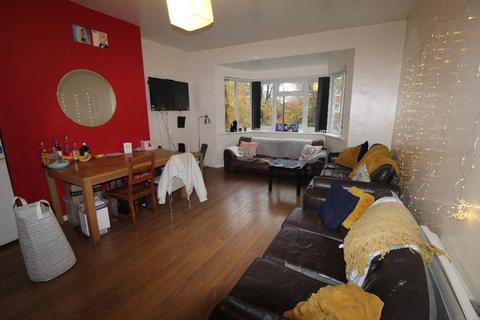 10 bedroom house to rent, North Grange Mount, Leeds LS6