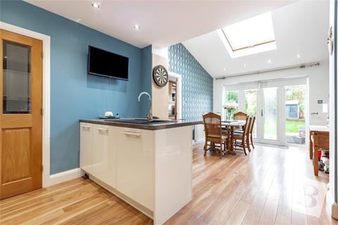 20 Rose Glen, Romford, RM7 0SP