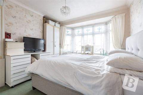 20 Rose Glen, Romford, RM7 0SP