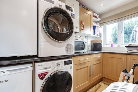 20 Rose Glen, Romford, RM7 0SP