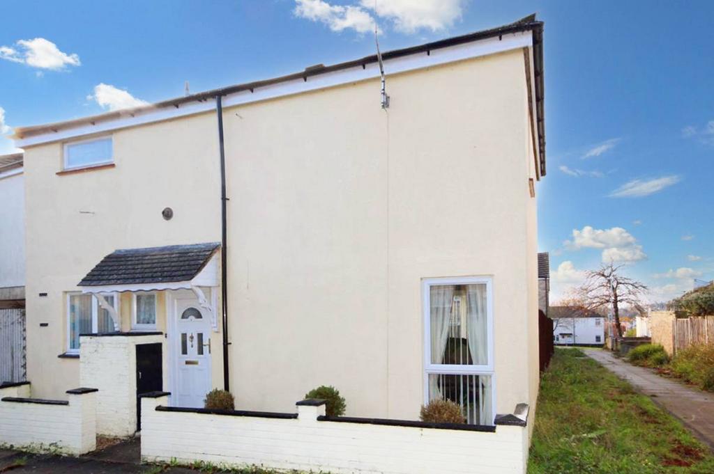 Glemsford Place, Haverhill CB9 3 bed end of terrace house for sale £205,000
