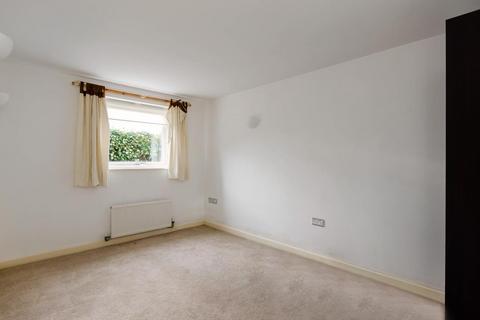 2 bedroom flat to rent, Bootham Place, Bootham Row, York, YO30