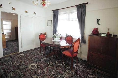 8 Burns Drive, Rhyl, LL18 3BL