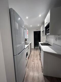 2 bedroom house to rent - 180 Russell Road, Forest Fields, Nottingham, Nottinghamshire, NG7 6GW