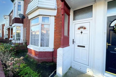2 bedroom ground floor flat for sale - Ashley Road, West Harton, South Shields, Tyne and Wear, NE34 0PD