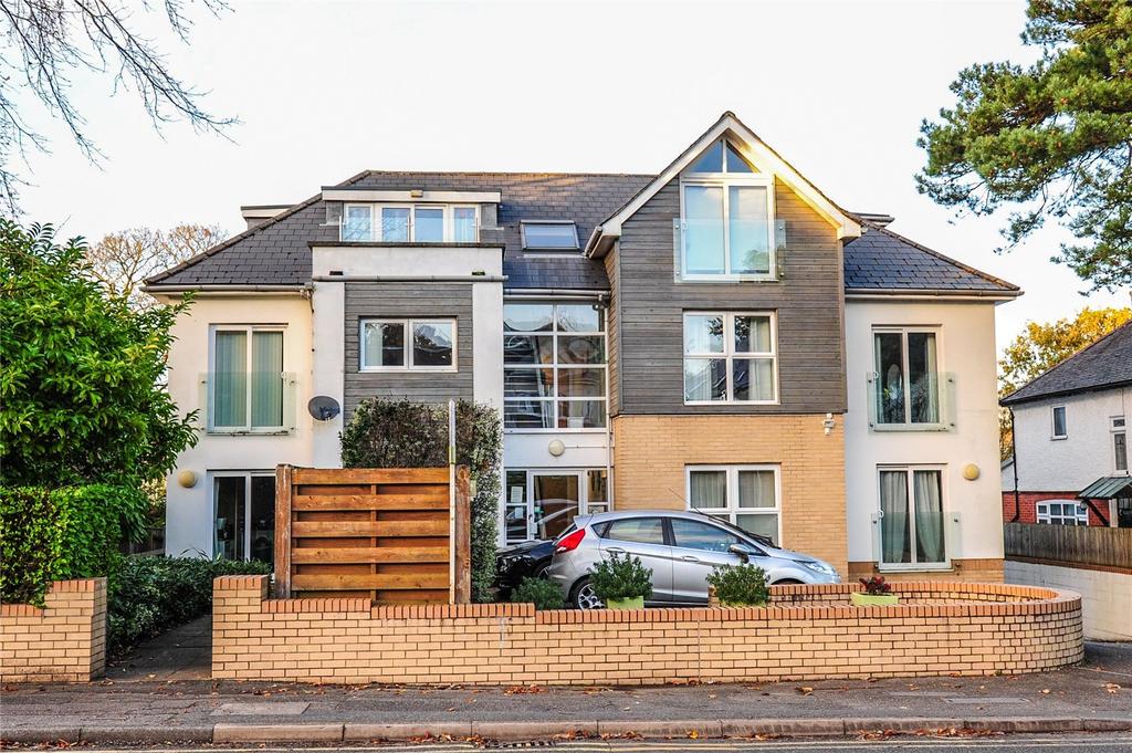 Penn Hill Avenue, Penn Hill, Poole, Dorset, BH14 2 bed apartment for