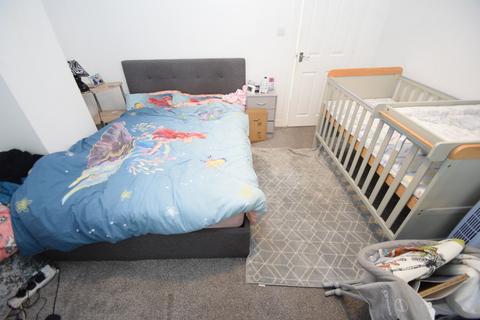 25 Bromford Road, Bradford, BD4 7RE
