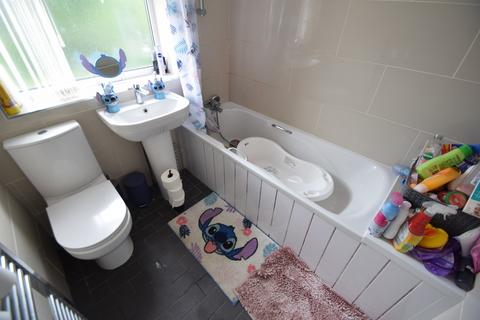 25 Bromford Road, Bradford, BD4 7RE