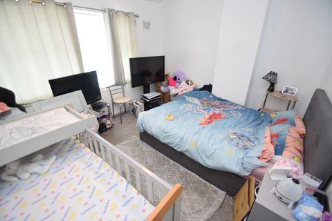 25 Bromford Road, Bradford, BD4 7RE