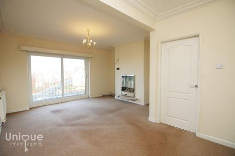 3 bedroom apartment for sale, Warbreck Court,  Blackpool, FY2