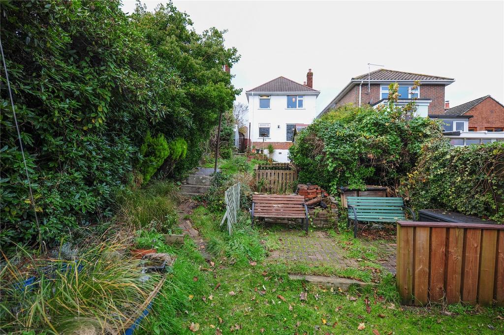 Fortescue Road, Parkstone, Poole, Dorset, BH12 3 bed detached house for