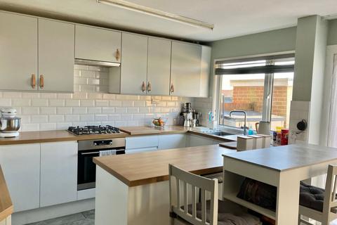 134 Admirals Way, Daventry, NN11 4LG