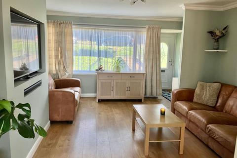 134 Admirals Way, Daventry, NN11 4LG