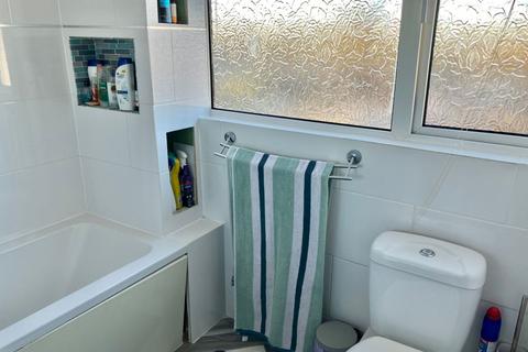 134 Admirals Way, Daventry, NN11 4LG