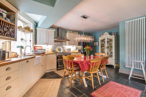 4 bedroom end of terrace house for sale, Island View, Grasmere