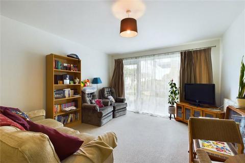 2 bedroom flat for sale - Park Way, Newbury, Berkshire, RG14 1EF