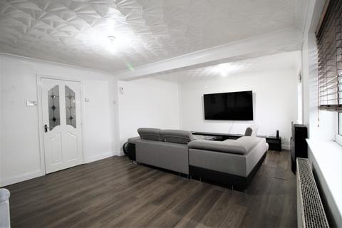 193 Block Lane, Chadderton, Oldham, OL9 7SD