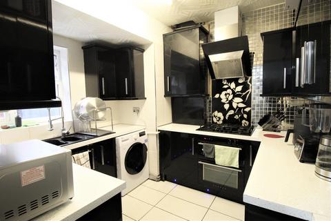 193 Block Lane, Chadderton, Oldham, OL9 7SD
