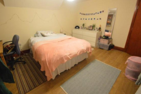 6 bedroom house to rent, Welton Mount, Leeds LS6