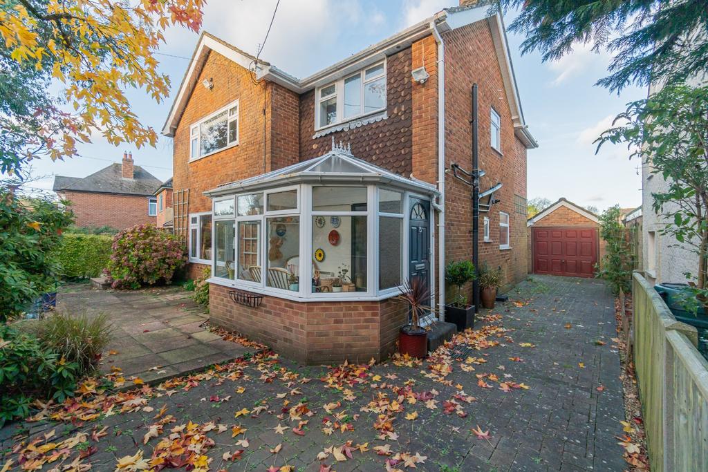 Roman Road, Dibden Purlieu 4 bed detached house for sale £530,000