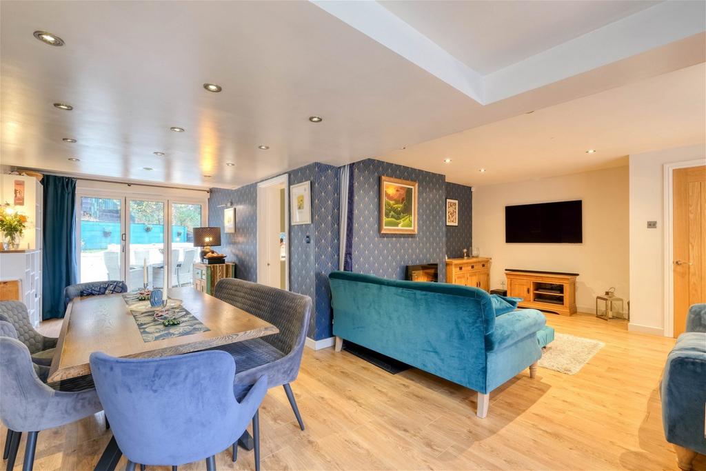 Oakham Close, Oakenshaw, Redditch B98 7YQ 4 bed detached house for sale