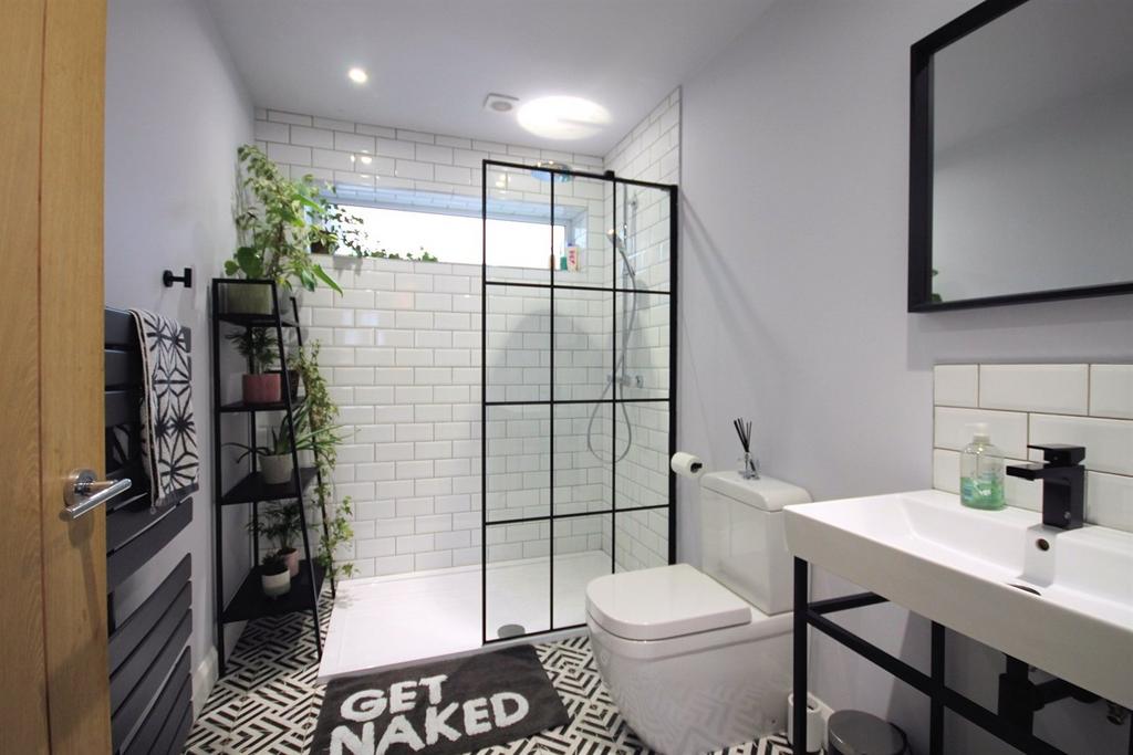 En-Suite Shower Room