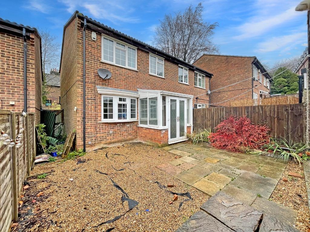 Crawley Green Road, Luton... 3 bed semidetached house for sale £325,000