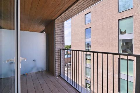 1 bedroom flat to rent - Dockside House, Chelsea Creek, 4 Park Street, Fulham, London, SW6