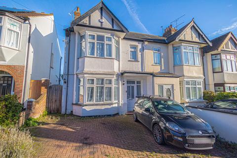 3 bedroom semi-detached house for sale, Leamington Road, Southend-on-sea, SS1