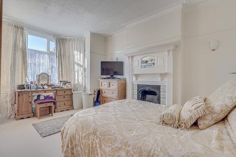 12 Leamington Road, Southend-on-sea, SS1 2SN