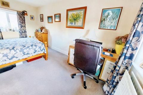 5 Aydon Crescent, Alnwick, NE66 1QZ