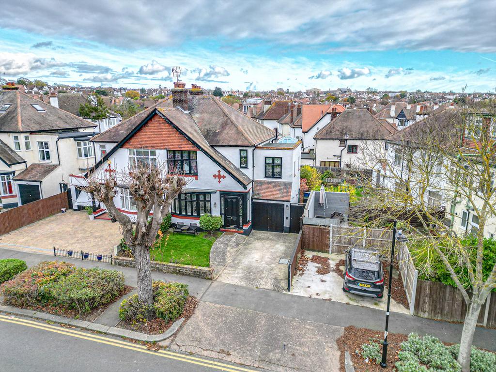 Ridgeway Gardens, Westcliffonsea, SS0 4 bed semidetached house for