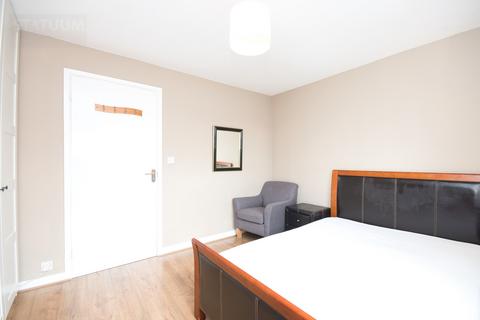 undefined, St Leonards St, Bromley By Bow, East London, London, E3