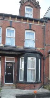 5 bedroom house to rent, Hessle View, Leeds LS6