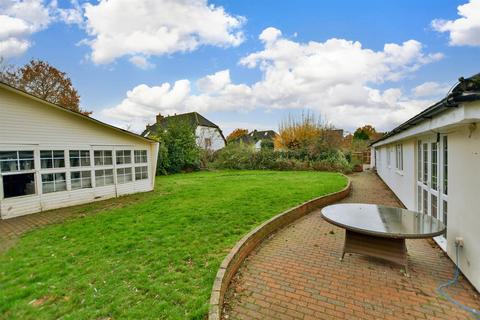 7 bedroom bungalow for sale, London Road, West Kingsdown, Kent