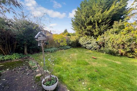 3 bedroom detached bungalow for sale, Shelley Close, Banstead, Surrey