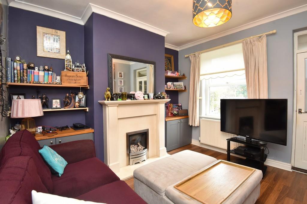 First Avenue, Harrogate 2 bed terraced house for sale £190,000