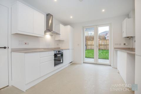 3 bedroom townhouse for sale - Church Lane, Eaton