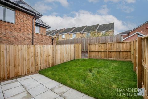 3 bedroom townhouse for sale, Church Lane, Eaton