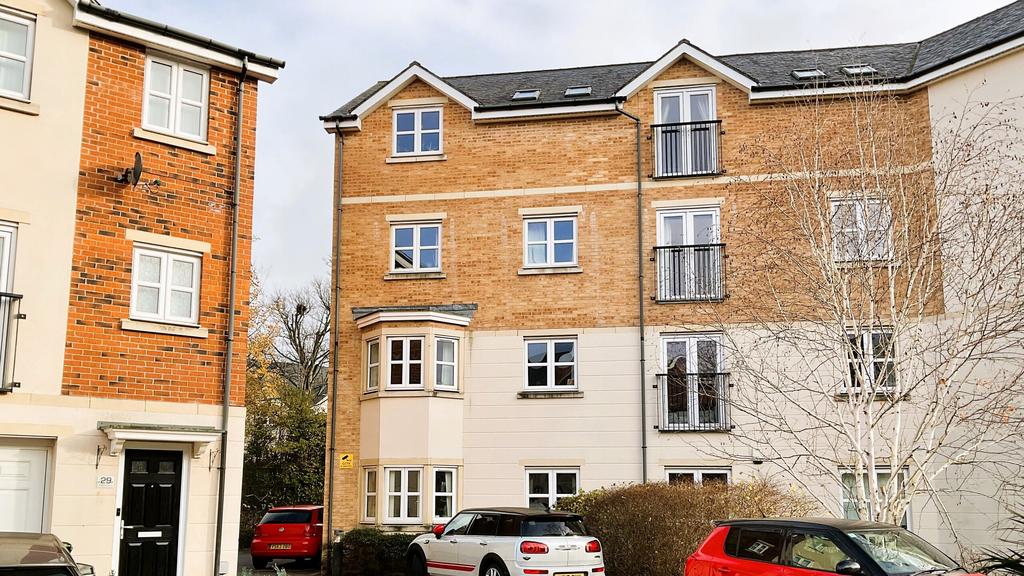 Montgomery Avenue, West Park, Leeds, West Yorkshire 2 bed apartment for