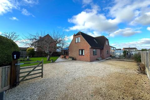 4 bedroom detached house for sale - Youngs Court, Westbury