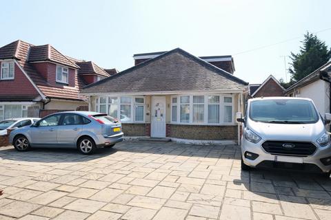 5 bedroom detached house for sale - Broomwood Road, Orpington