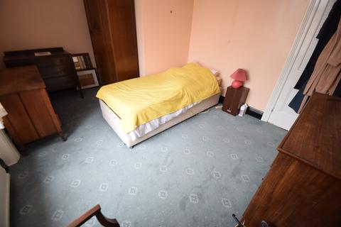 1 Denby Mount, Oakworth, Keighley, BD22 7QA