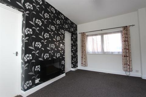 1 bedroom flat to rent, Knighton Fields Road West, Leicester, LE2