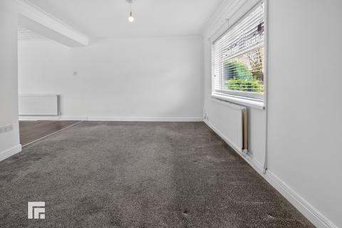 3 bedroom semi-detached house to rent, Western Avenue North, Gabalfa, Cardiff