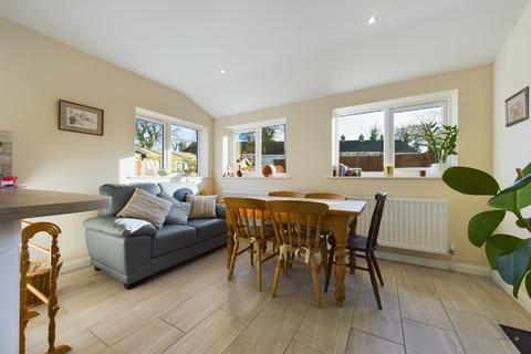Holmlea Town Head, Alton, Stoke-on-trent, ST10 4AW