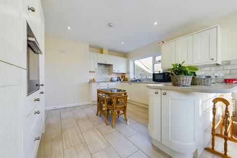 Holmlea Town Head, Alton, Stoke-on-trent, ST10 4AW