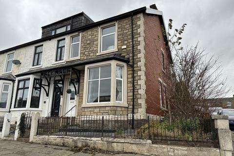 3 bedroom end of terrace house for sale, Taunton Road, Blackburn