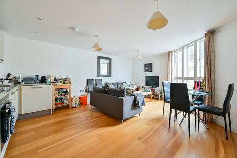 2 bedroom flat for sale, Water Gardens Square, Canada Water, London, SE16