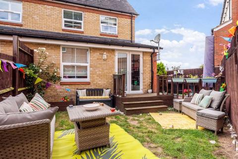 3 bedroom semi-detached house for sale, Weir Road, Bexley